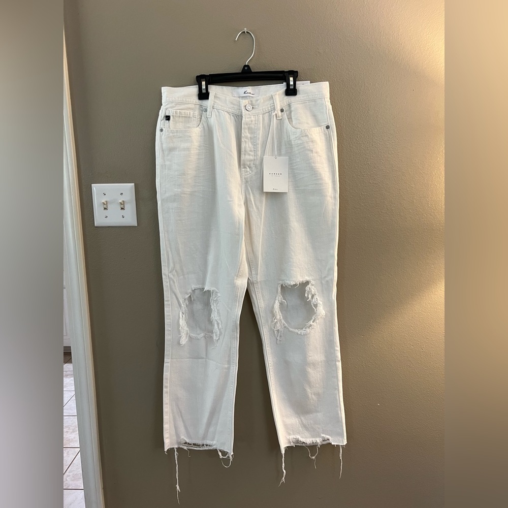 Kancan NWT distressed white mom jeans